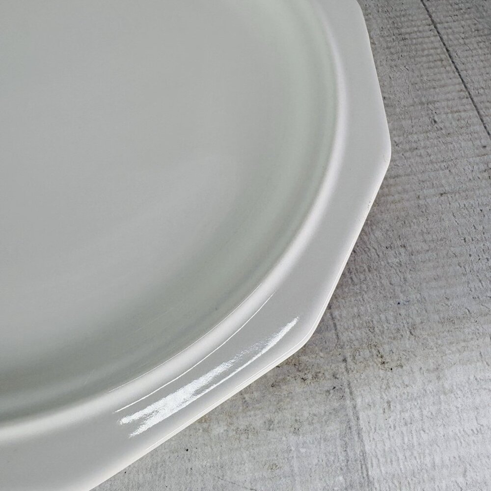 Pfaltzgraff HERITAGE WHITE Multisided Castle Mark Stoneware Dinner Plates Set 4 - Picture 14 of 16